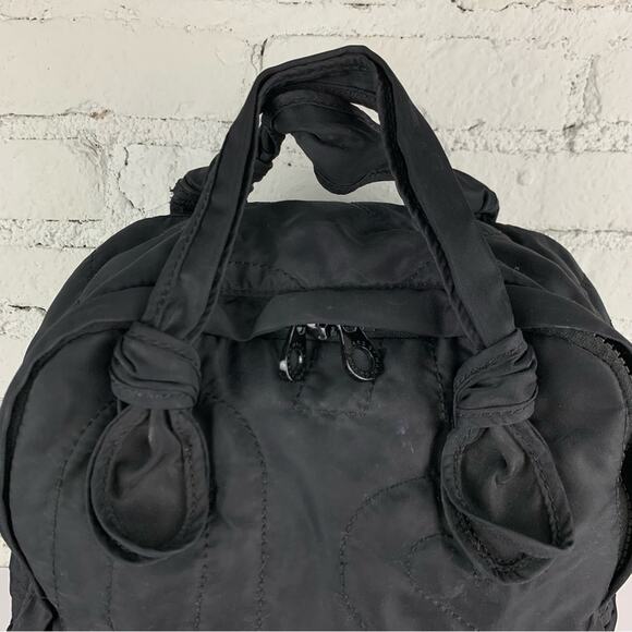 Marc Jacobs Black Quilted Nylon Bow Workwear Standard Supply Backpack main image 5